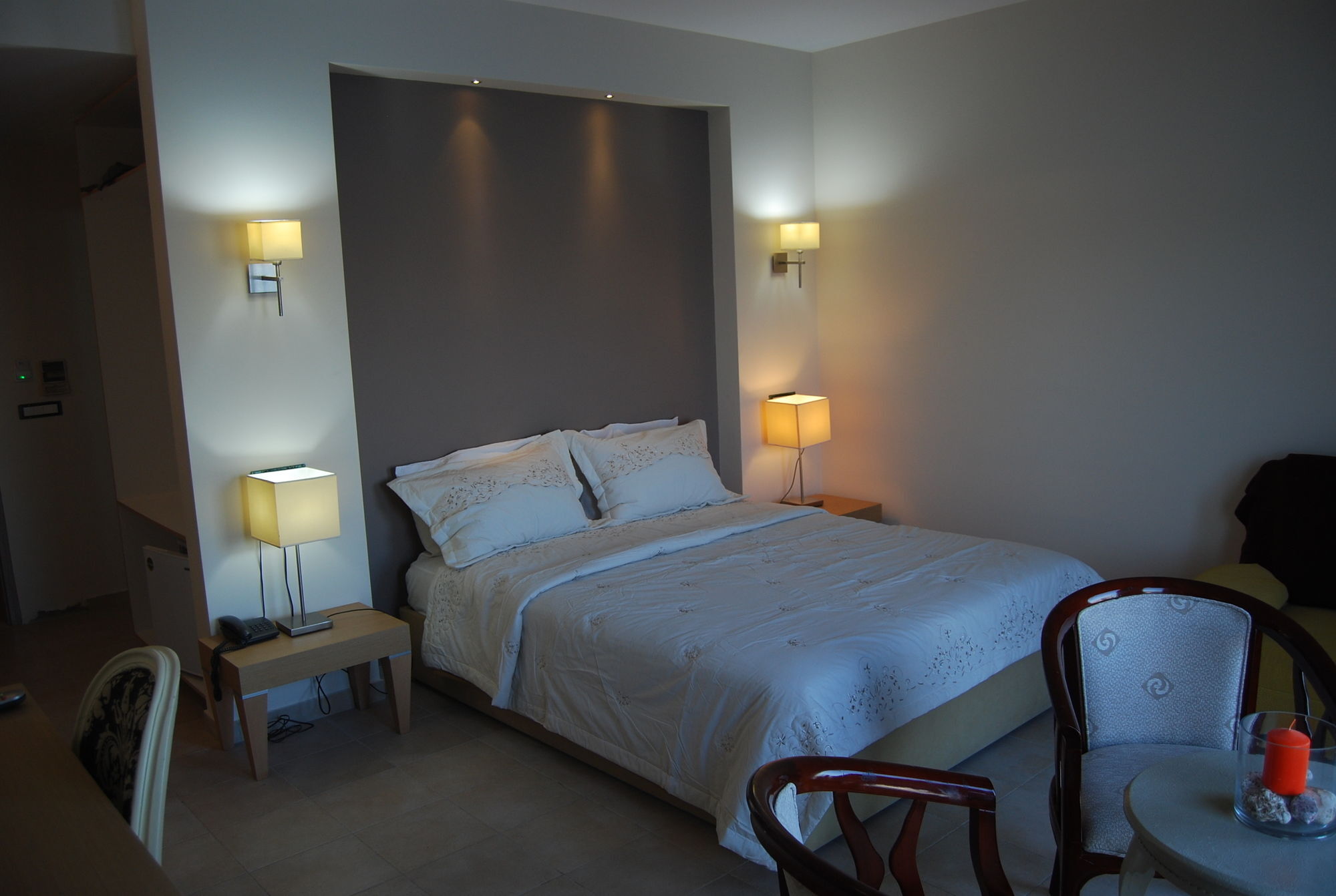 Dali Hotel 3*
